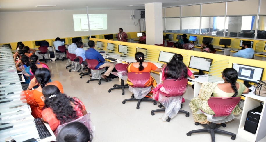 Presidential address was given by Dr. Uthira D, Principal, HCAS.